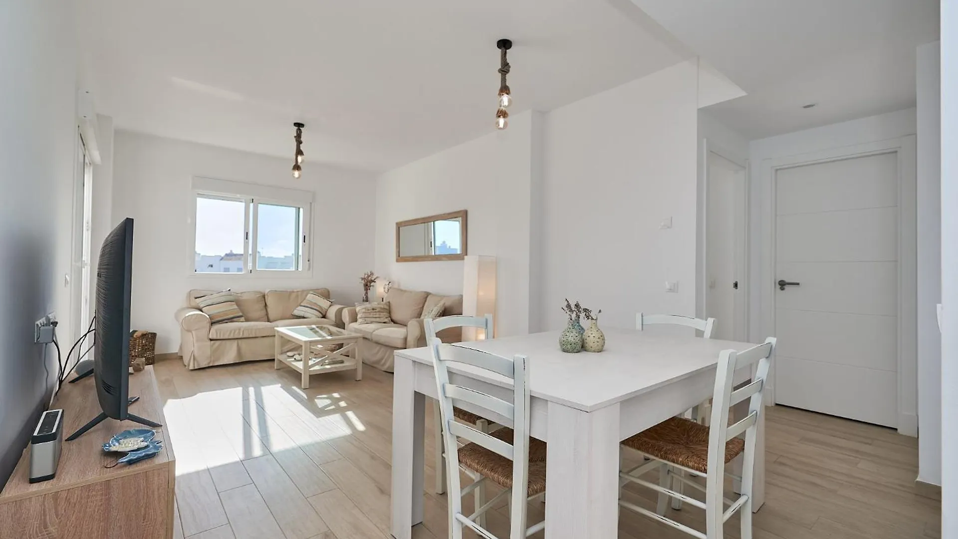 Apartment Lightbooking Lake Gardens Chipiona Spain