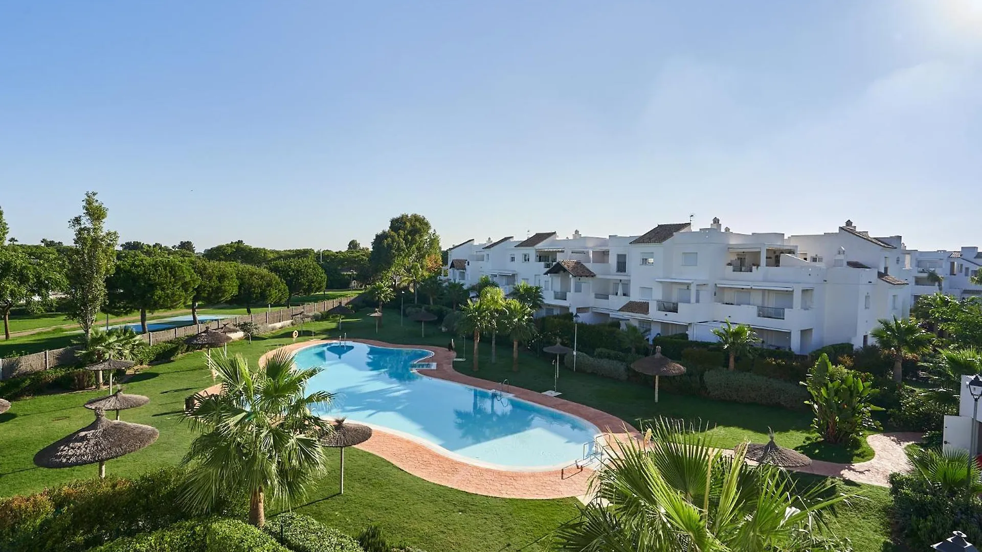 Lightbooking Lake Gardens Chipiona Spain