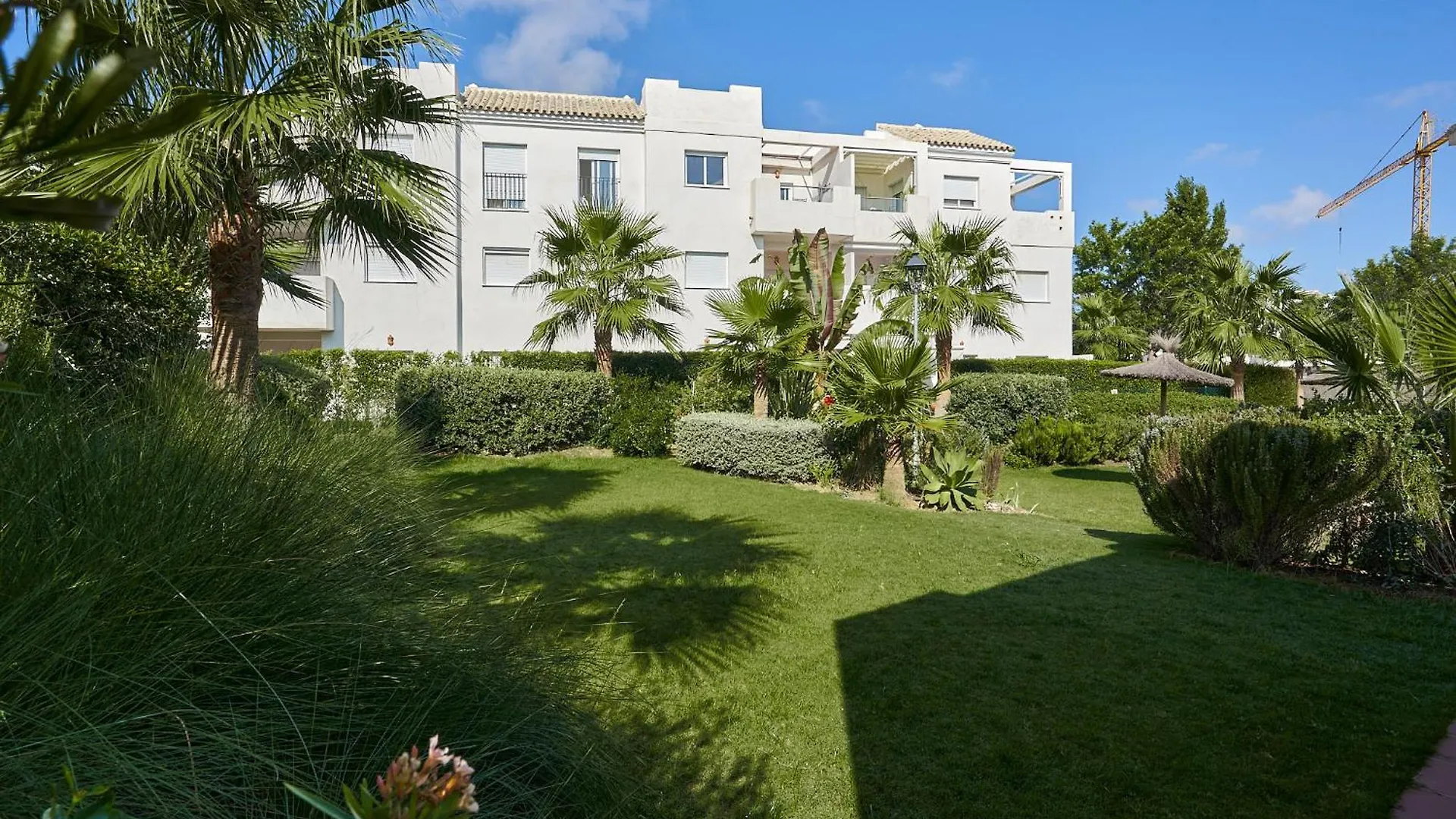 Lightbooking Lake Gardens Chipiona Apartment